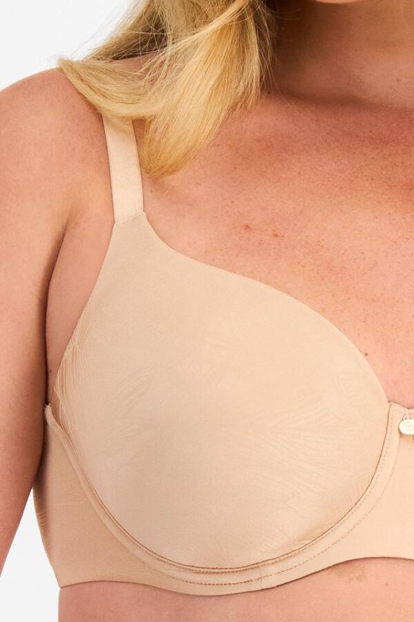 Lift & Shape T-Shirt Bra - Image 4