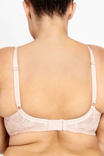 Lift & Shape T-Shirt Bra - Image 3